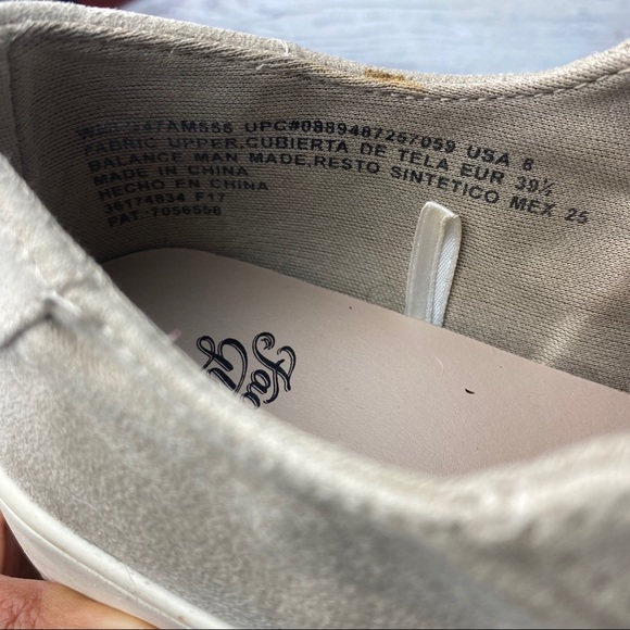 Faded glory tan slip on sneakers size 8 - Picture 7 of 7